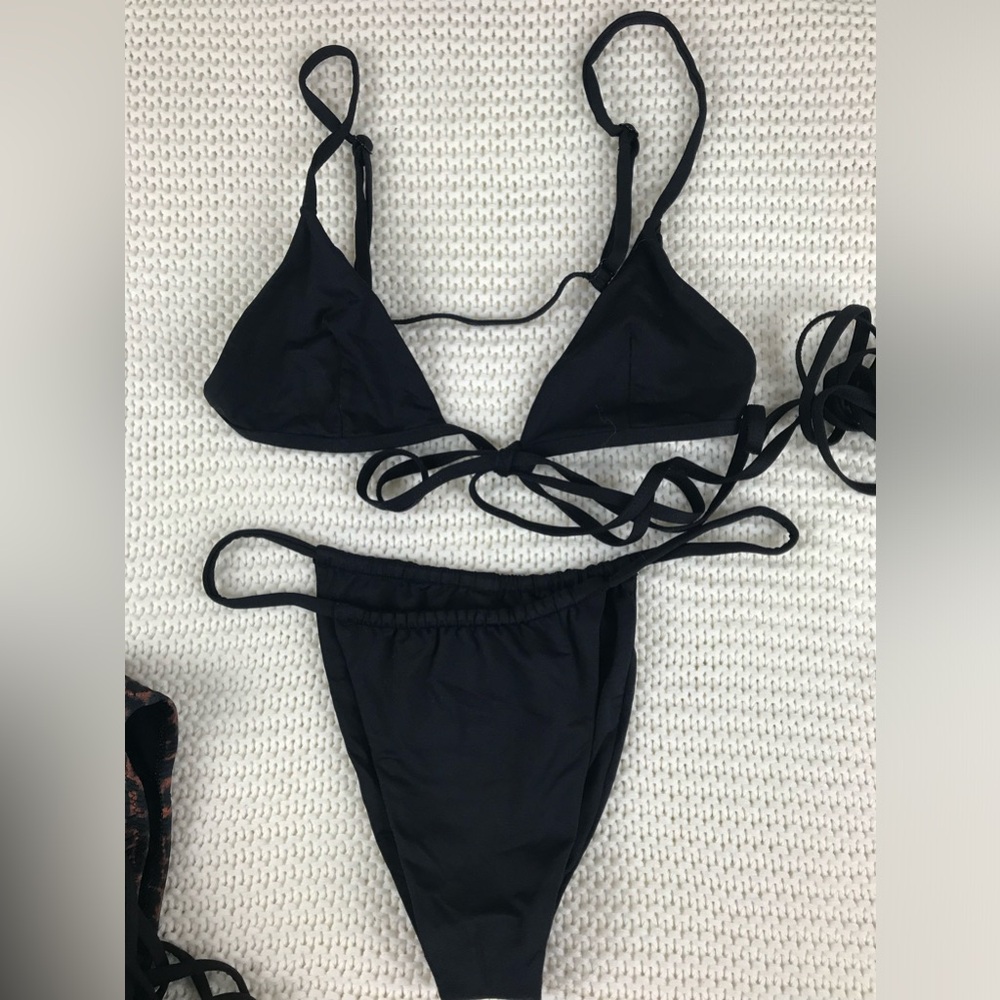 New Without Tags Lioness Escondidio Swim Two Piece Tie Bikini, Black, Size S.